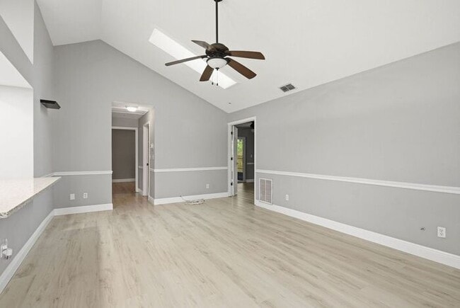 Photo - Single Family Home in Lake St George