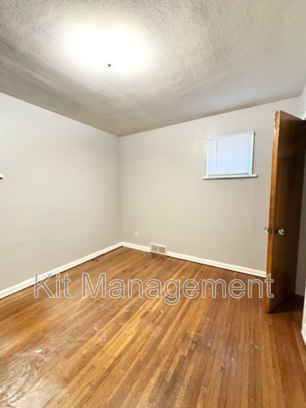 Photo - 4631 Burnham Ave