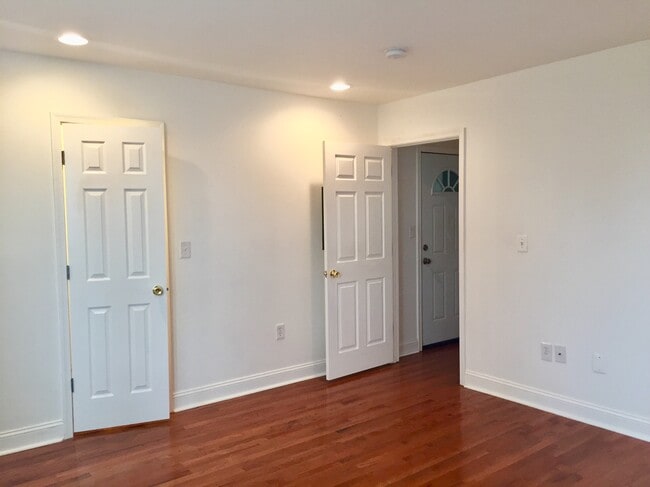 Photo - 853 19th Street Northeast Unidad 1