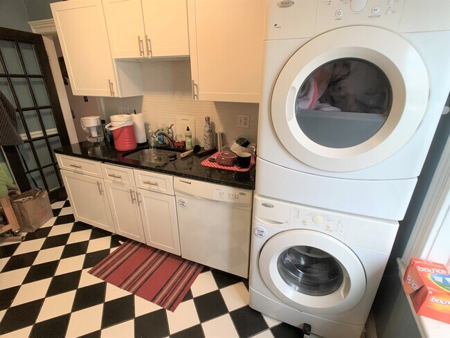 Photo - 1662 Commonwealth Avenue Unidad 22