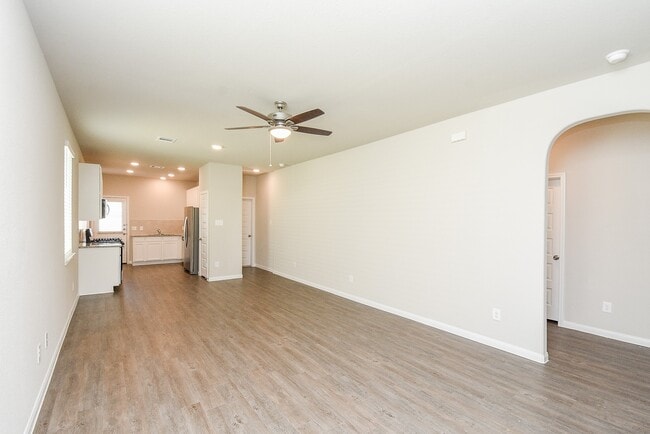 Building Photo - 14042 Chinook Dr