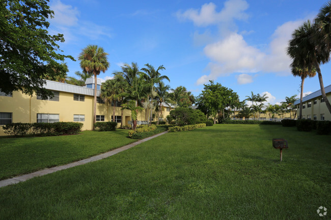 Building Photo - 10X Harbour Breeze Rental