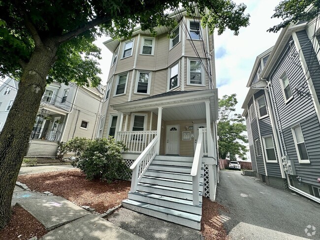 Building Photo - 21 Macarthur St Unit 2 Rental
