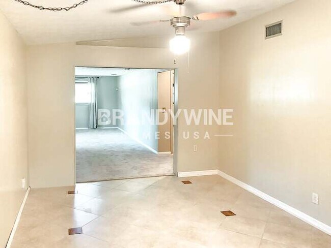 Photo - 7671 Vale Dr