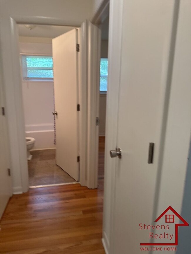 Photo - 1231 Helena Dr