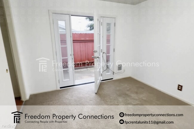 Photo - Studio, 1 bath Triplex - 253 Orion Avenue ...