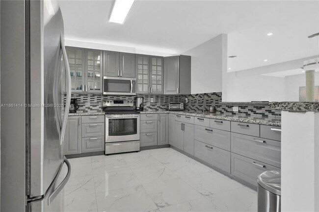 Photo - 1081 NE 179th St