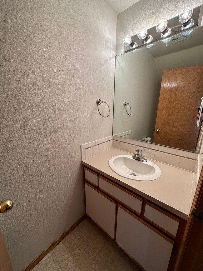 Photo - 762 SW 206th Pl