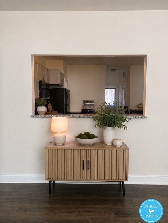 Photo - 113 W Langdon Ave