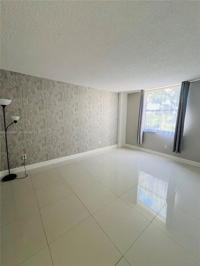 Photo - 1470 NE 123rd St Unit A408