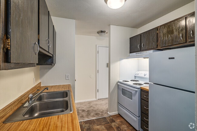 2 Bedroom - Kitchen