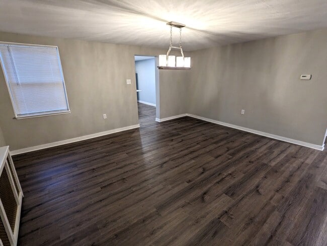 Dining room - 5012 Dearborn St