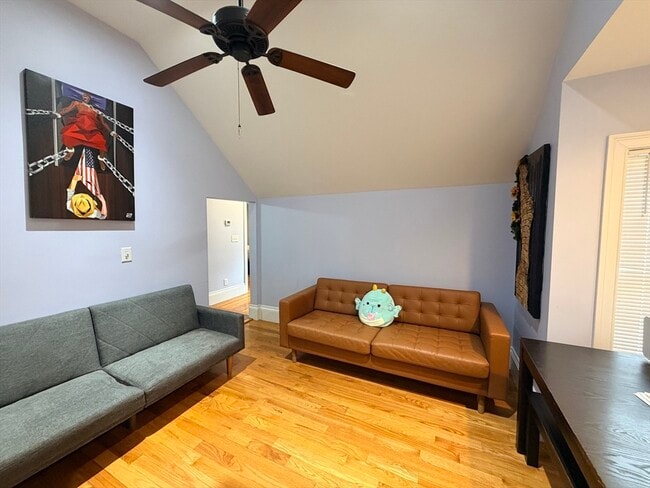 Photo - 341 Linwood Ave Unit 2