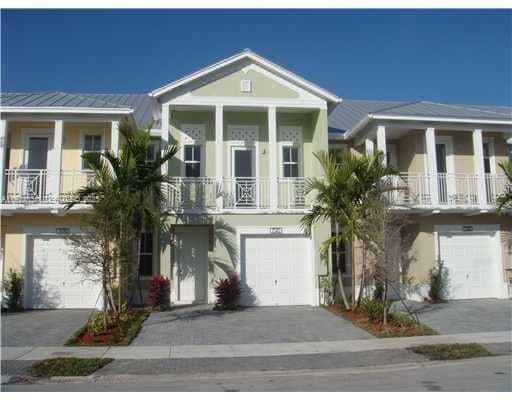 Building Photo - 7540 NW 114th Pl