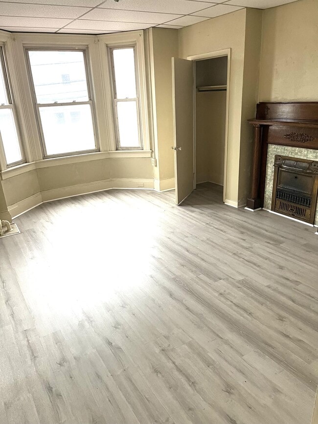 Photo - 325-325 W Otterman St Unit 2