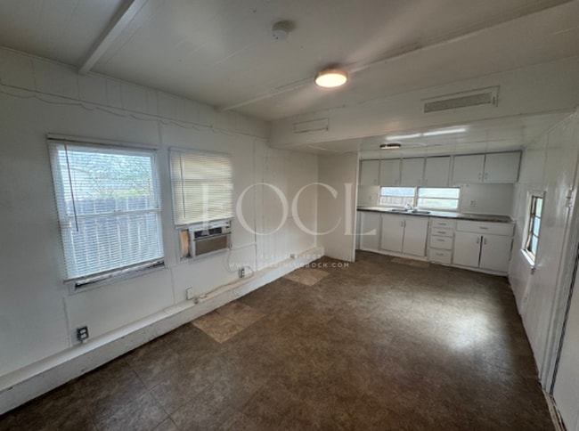 Photo - 1 bedroom, 1 bath Mobile Home
