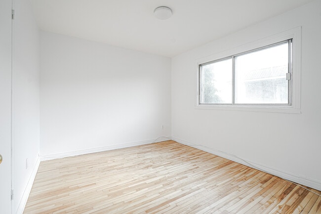 Photo - 5651 Boul Henri-Bourassa E Unit 7