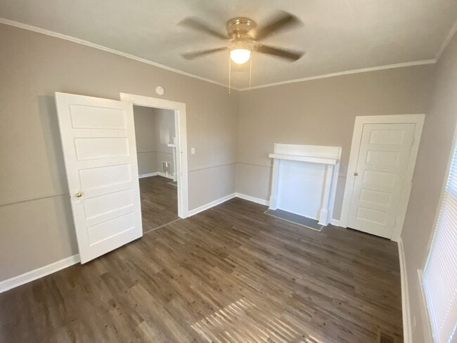 Photo - 2bd/1ba Renovated House near Downtown w/ Huge Fenced Backyard & 2 Carport