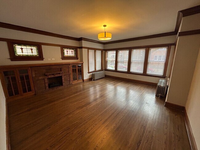 Photo - 2157 N Avers Ave Unit 2