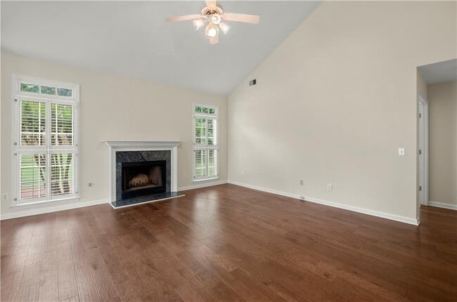 1124 Sadlers Way