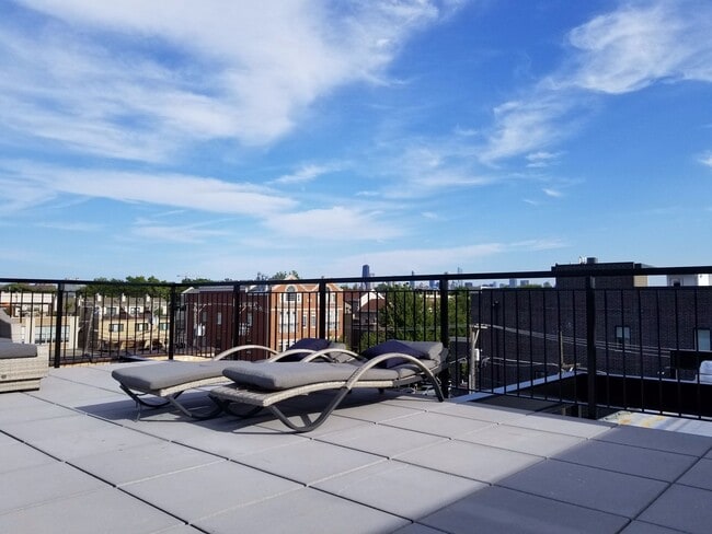 Photo - New Micro Studio in Lincoln Park Unit 320