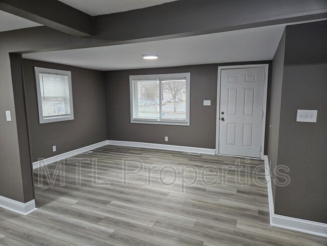 Photo - 6521 Rumple Rd