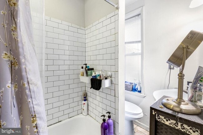 Photo - 238 W Girard Ave Unidad 2