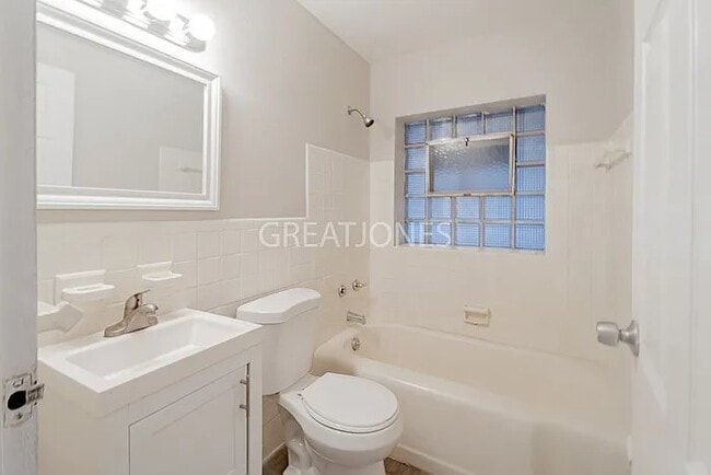 Photo - 4 St George Ct