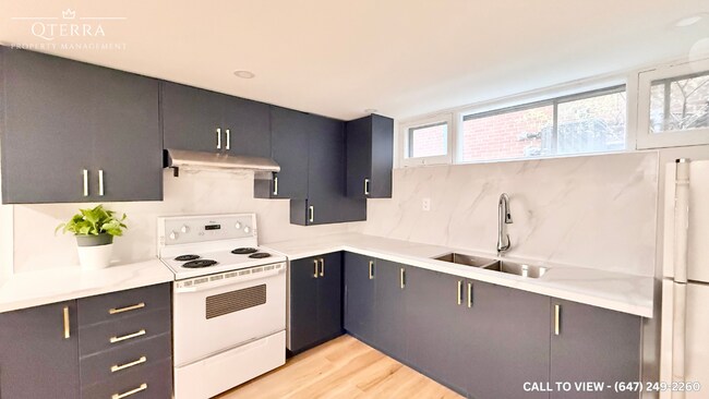 Photo - 54 Shrewsbury Sq