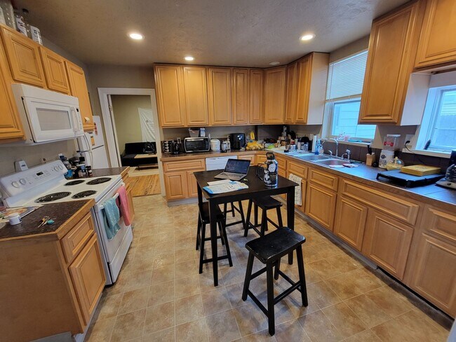 Photo - 1130 13th St Unit 2