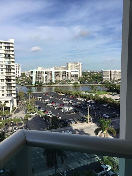 Photo - 3801 S Ocean Dr Unidad 10V