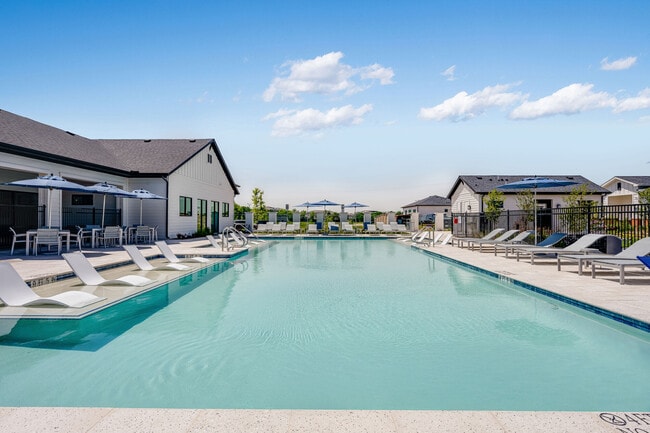 Yardly Stoneridge apartments — community photo