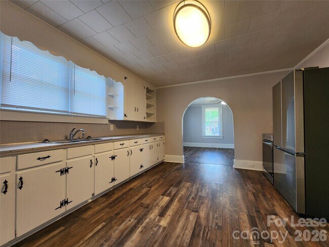 Photo - 127 Poplar St