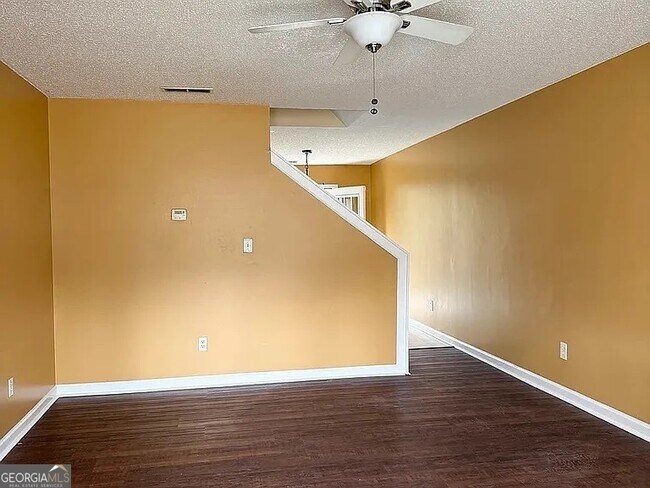 Photo - 1202 Pinedale Cir NW