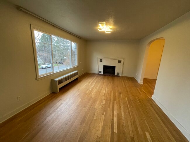 Photo - 206 Eastwood Ave