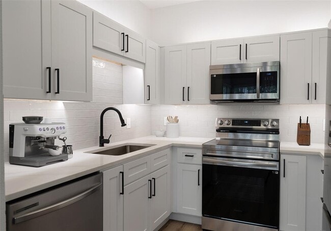 Photo - 777 Dunlavy St Apartment Unit 8311