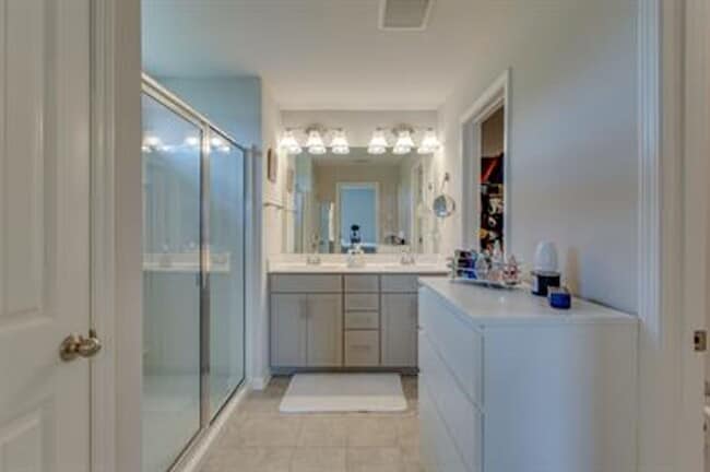 Photo - Beautiful Townhouse in Murfreesboro!