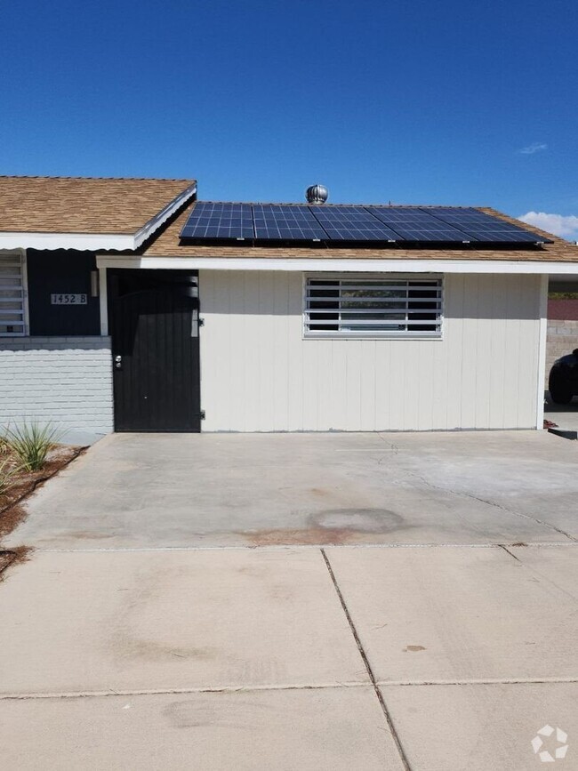 Building Photo - 1452 Shadow Mountain Pl Unit B Rental