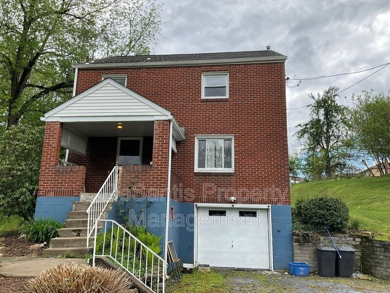 Photo - 458 Miller Road