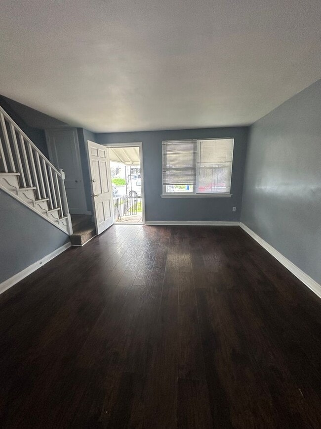 Photo - 6646 Perry Ave