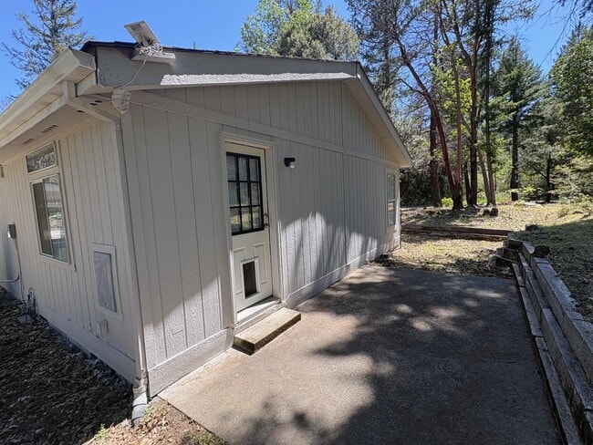 Photo - 399 Senger Rd