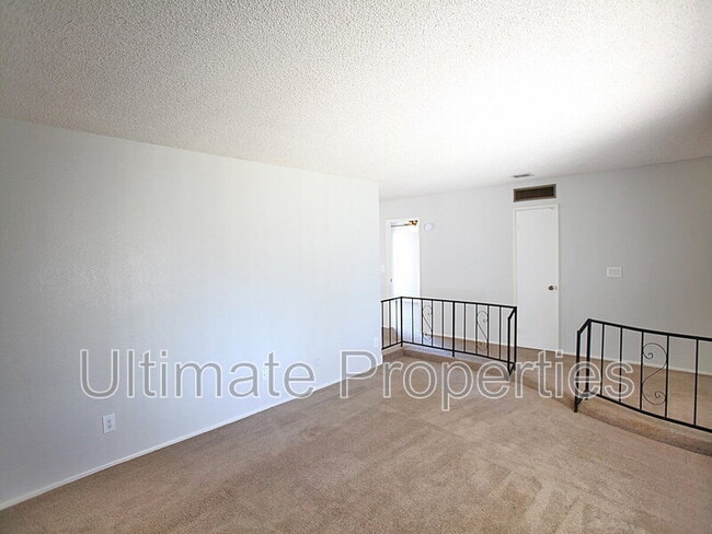 Photo - 8445 N 47th Dr