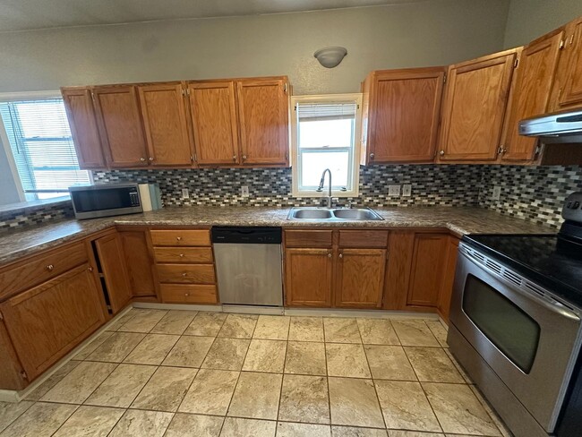 Photo - Updated 3-bed 1-bath upper home in Sunnyside with clean finishes and a fresh contemporary feel!