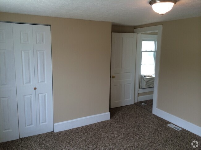 Building Photo - 222 Cambria St Rental