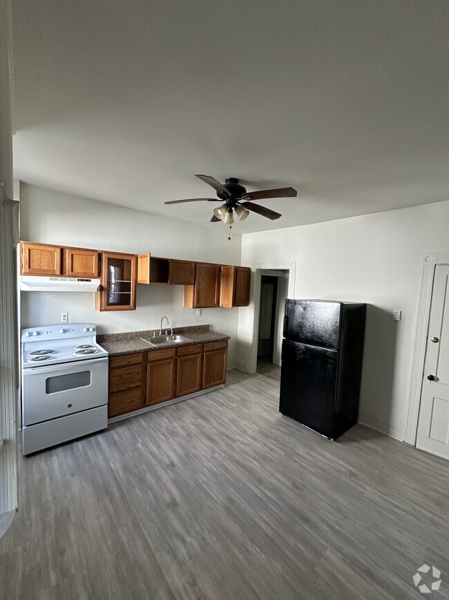Building Photo - 64 McElwain Ave Unit One bedroom Rental