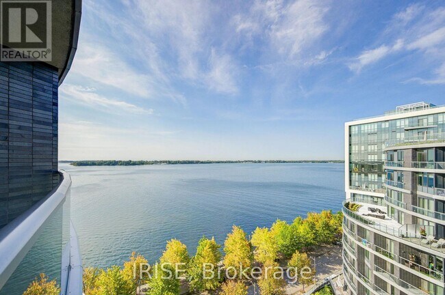 Photo - 1 Edgewater Dr Unit PH13