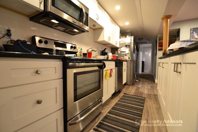 Photo - 7 Lothian Rd Unit 7