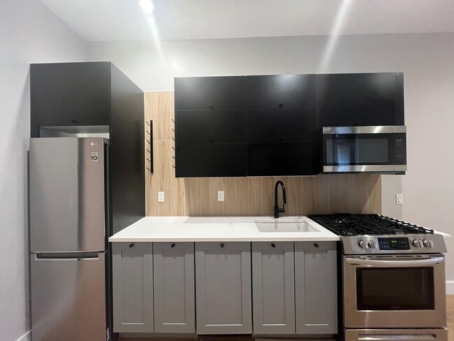 Photo - 172 New York Ave Unit 1R