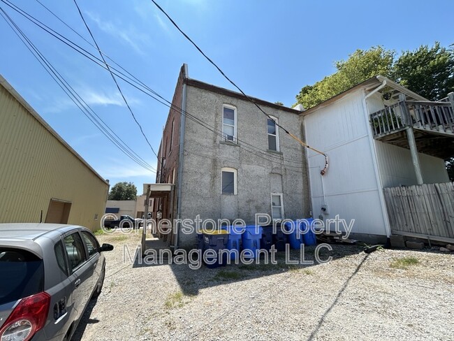 Photo - 617 E 4th St