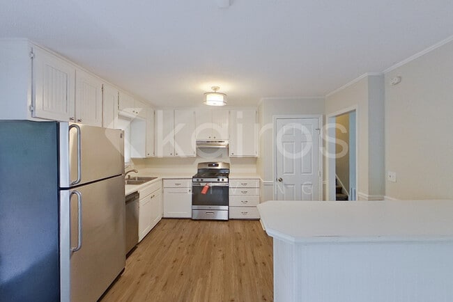 Photo - 5169 Beacon Dr